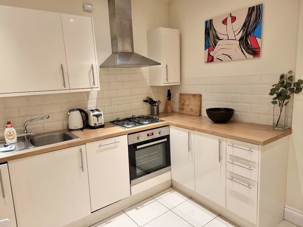 Фото Urban Stay Oxford Gardens Apartments