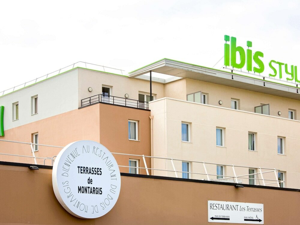Фото ibis Styles Montargis Arboria