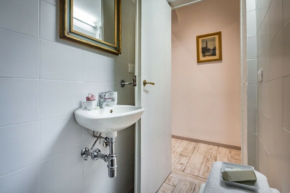 Фото Arno Apartment B