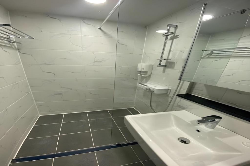 Фото Miami Jeongseon Hotel