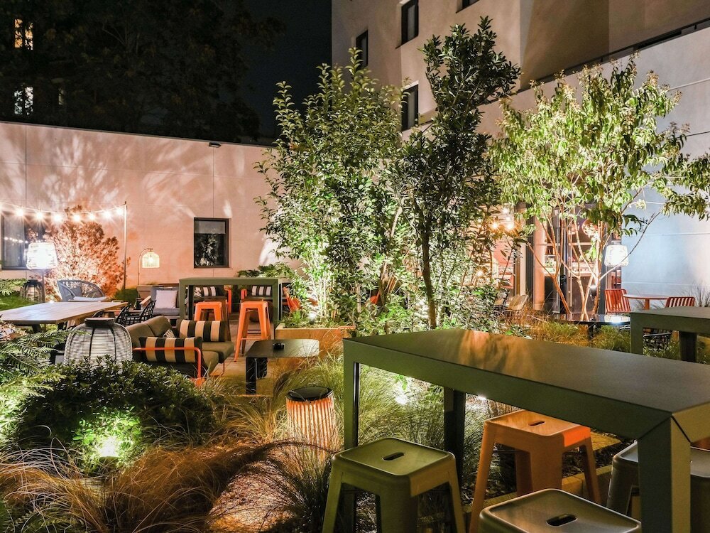 Фото отеля 2