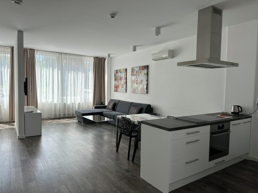 Фото Hotel Kapitol