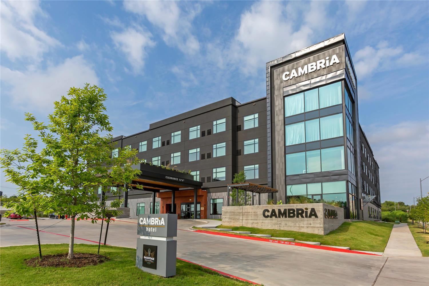 Фото Cambria Hotel Austin Airport