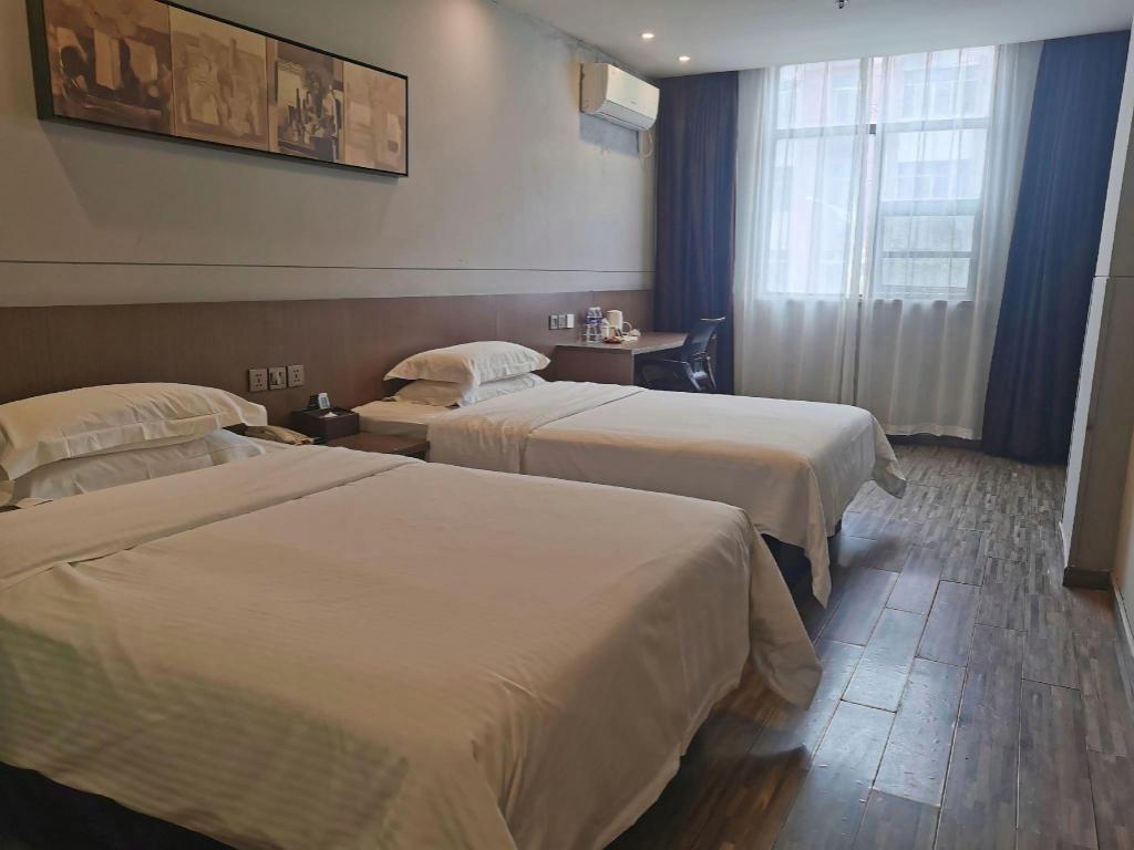 Фото Jinjiang Inn Style Xinyu Railway Station