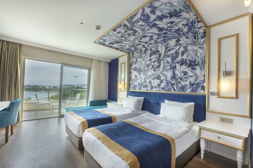 Гостиница Utopia Beach Club в Аланье