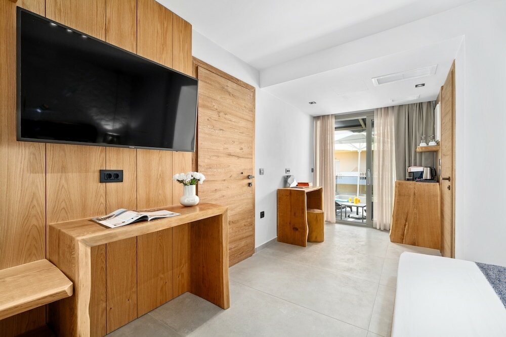 Фото Emily's Luxury Suites