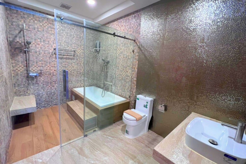 Фото The Lodge Pattaya