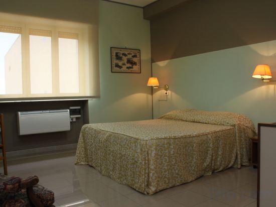 Фото Hotel Plaza