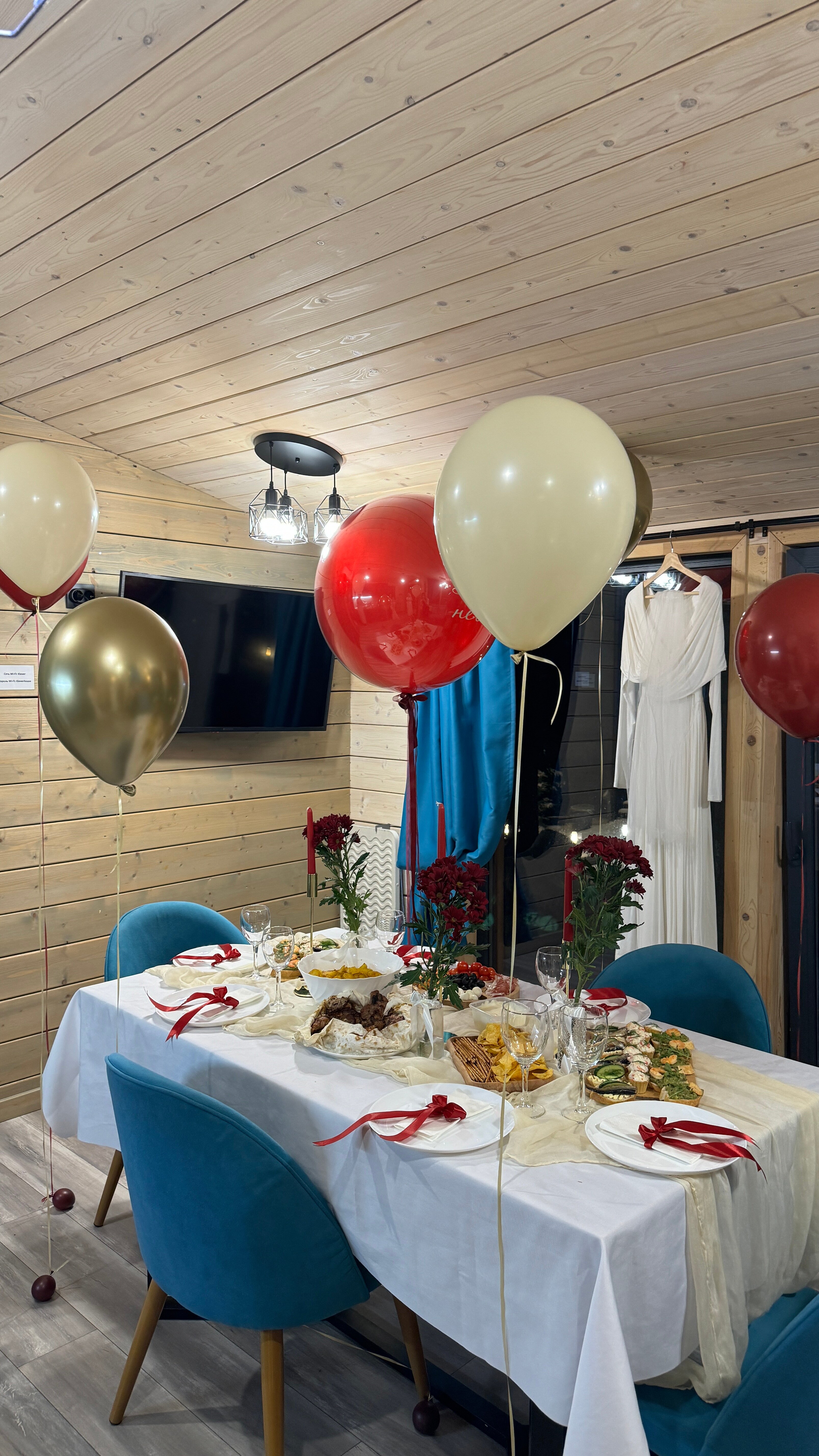 Фото Klever House, Стеклянный Ручей