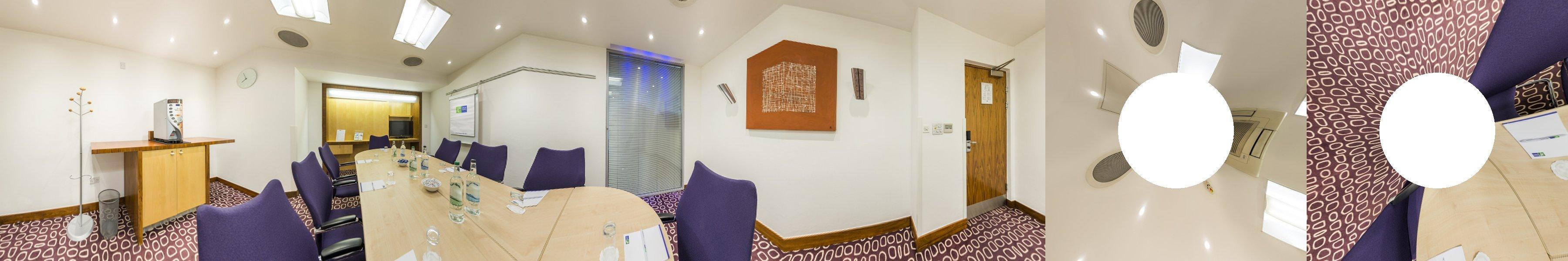 Фото Holiday Inn Express London - Swiss Cottage, an Ihg Hotel