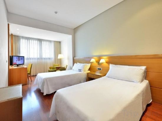 Фото Malaga Alameda Centro Affiliated by Meliá