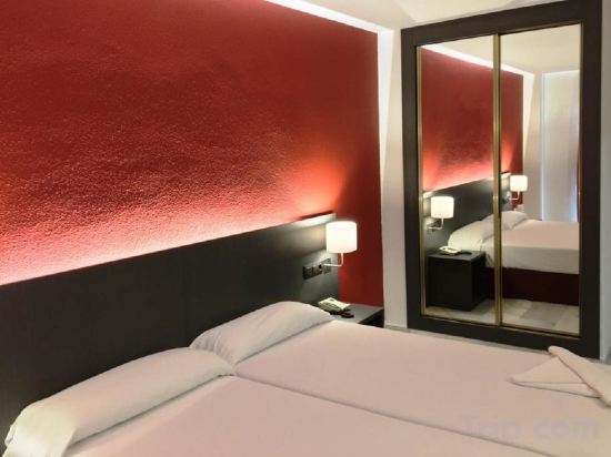 Фото Nerja Club by Dorobe Hotels