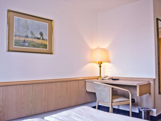 Фото Adler Hotel Frankfurt