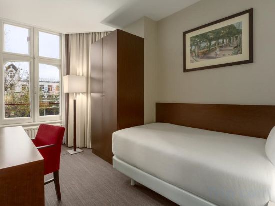 Фото Nh Amsterdam Schiller