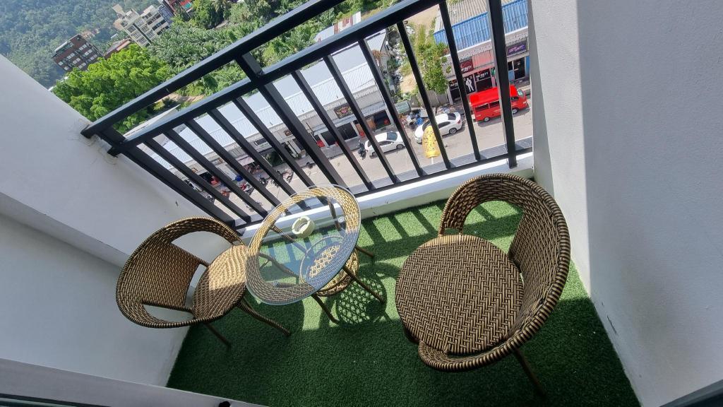 Фото Sereneburi Patong Residence