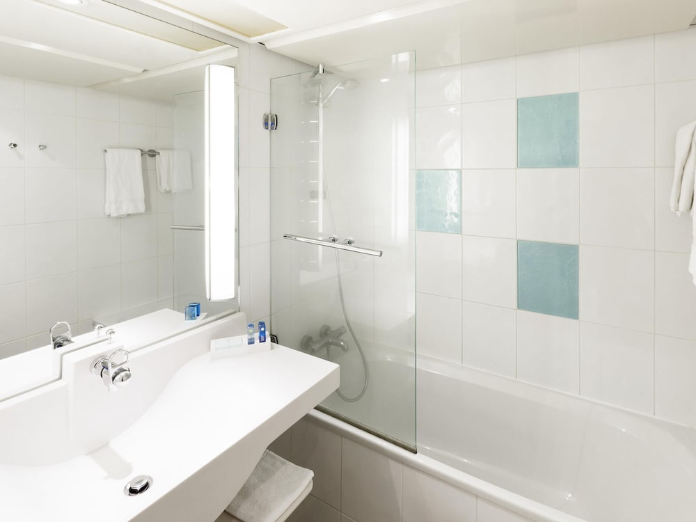 Фото Novotel Wolverhampton