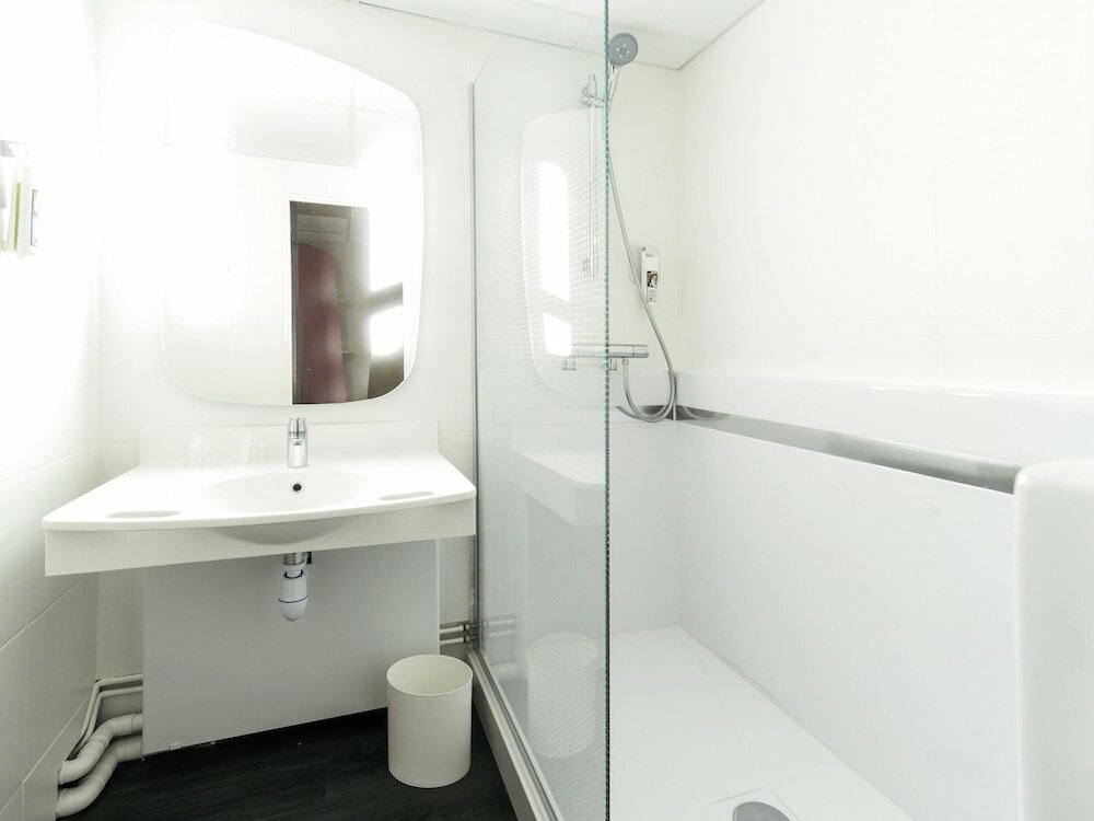 Фото ibis Rouen Centre Champ-de-Mars