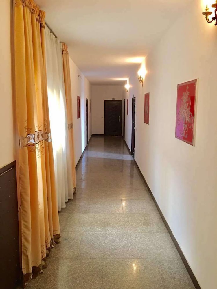 Фото Ngaliema Resort Club