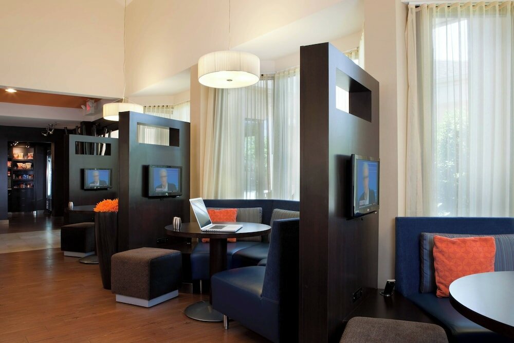 Фото Courtyard by Marriott Baton Rouge Acadian Centre/LSU Area