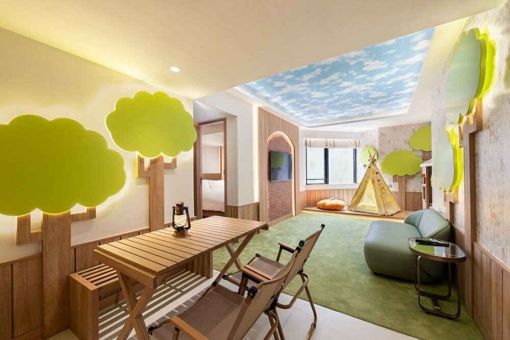 Фото The Kimberley Hotel