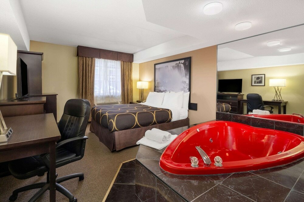 Фото Super 8 by Wyndham Niagara Falls NY