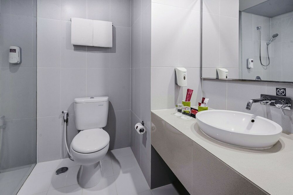 Фото Отель Favehotel Tuban