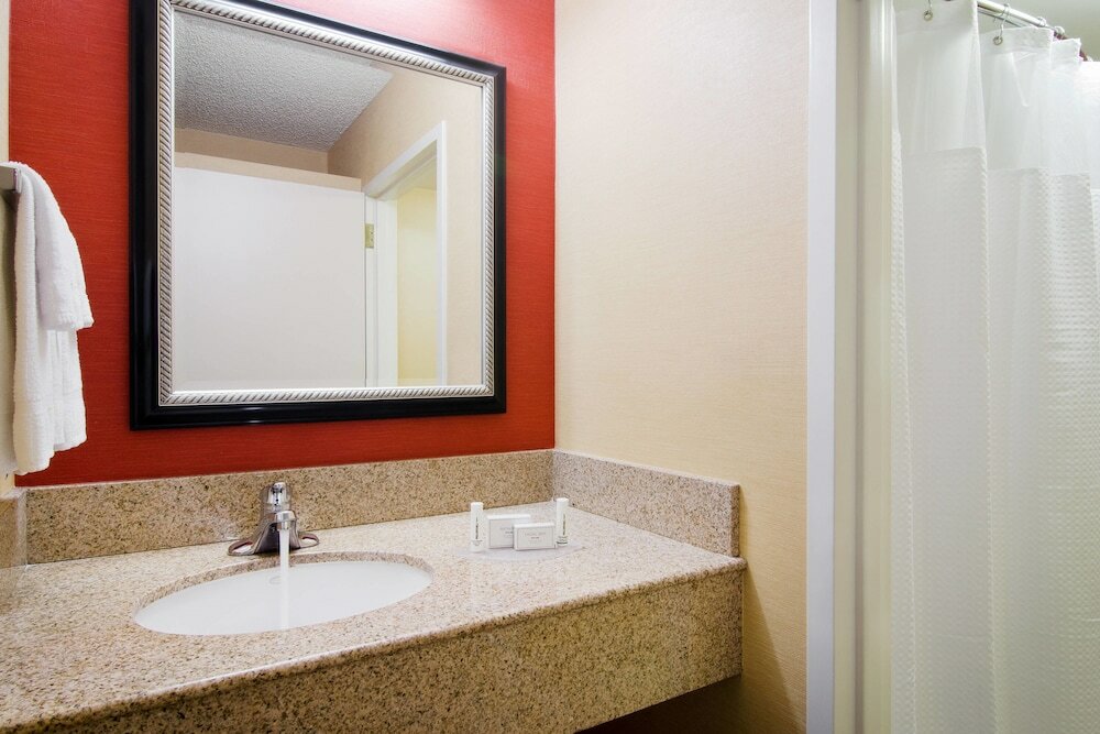 Фото Courtyard by Marriott John Wayne Airport/Orange County