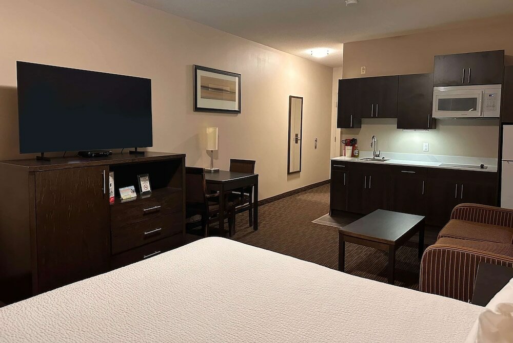 Фото Ramada by Wyndham Estevan