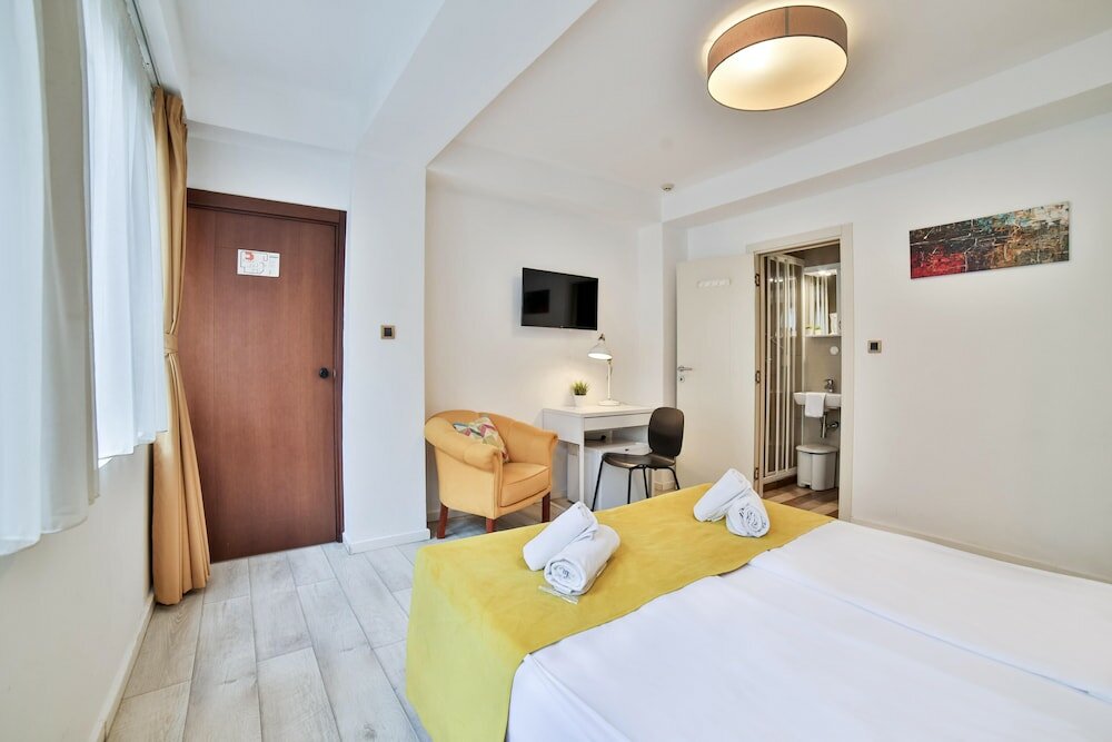 Фото Garni House 46
