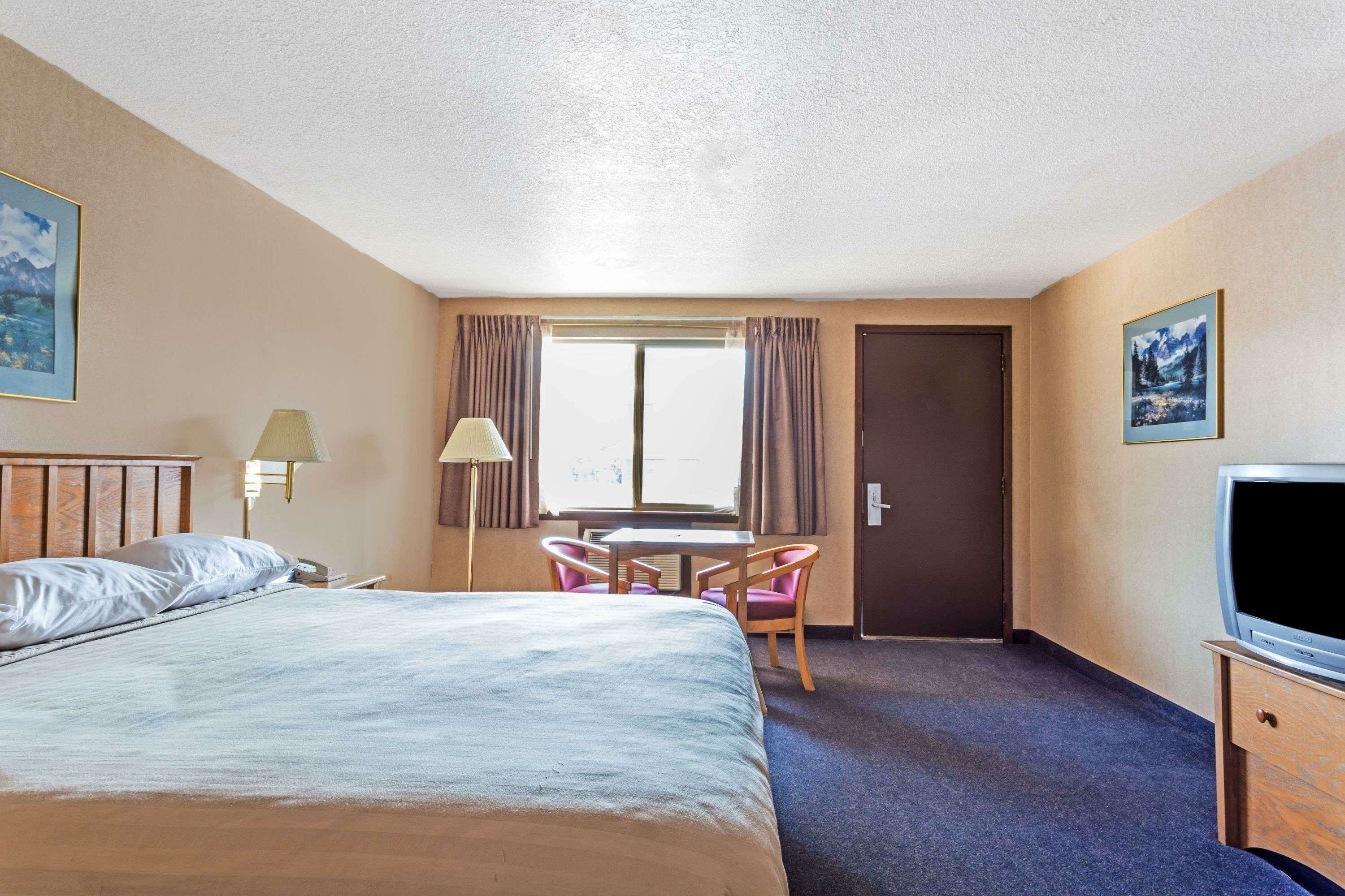 Фото Travelodge by Wyndham Pioneer Villa