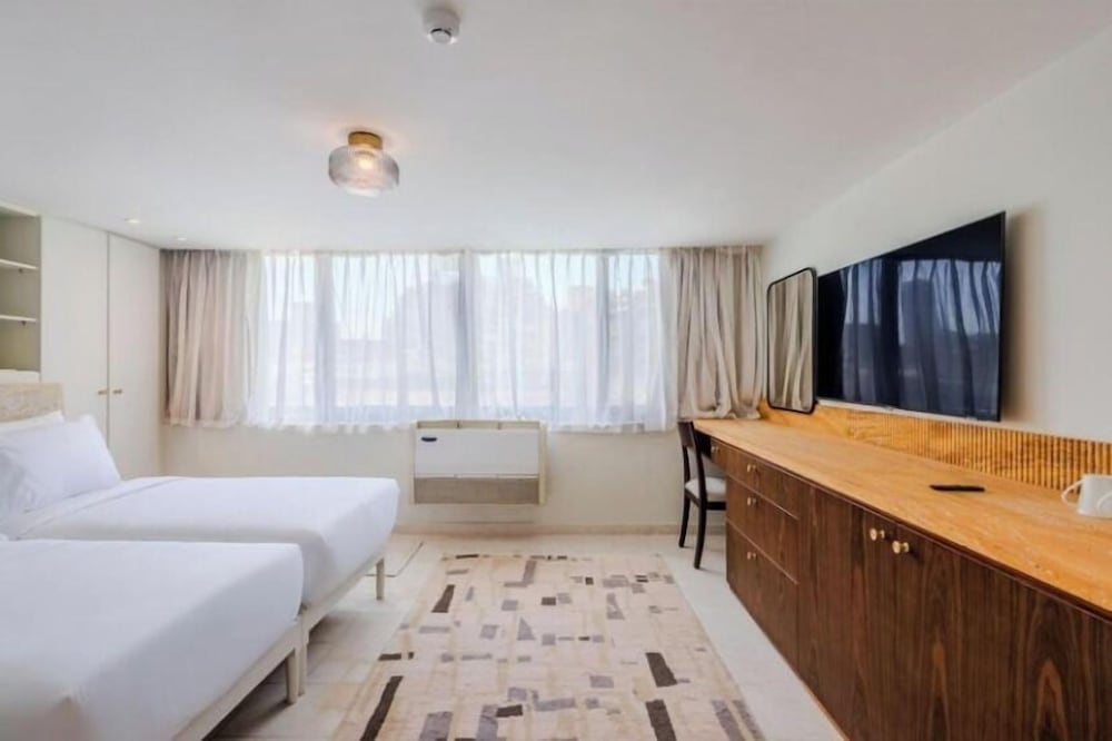 Фото Hotel Longchamps