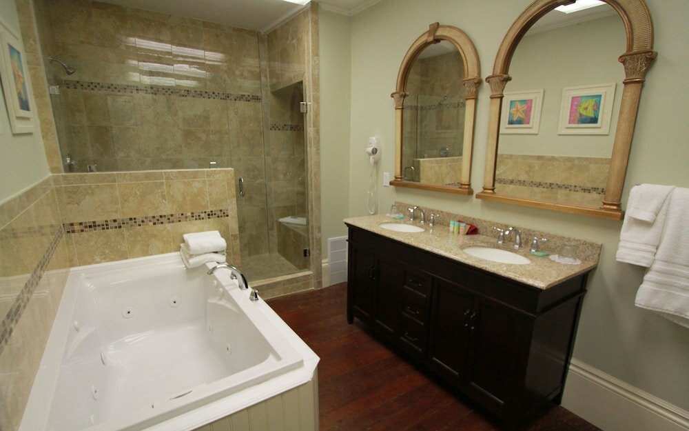 Фото 17Hundred90 Inn and Restaurant