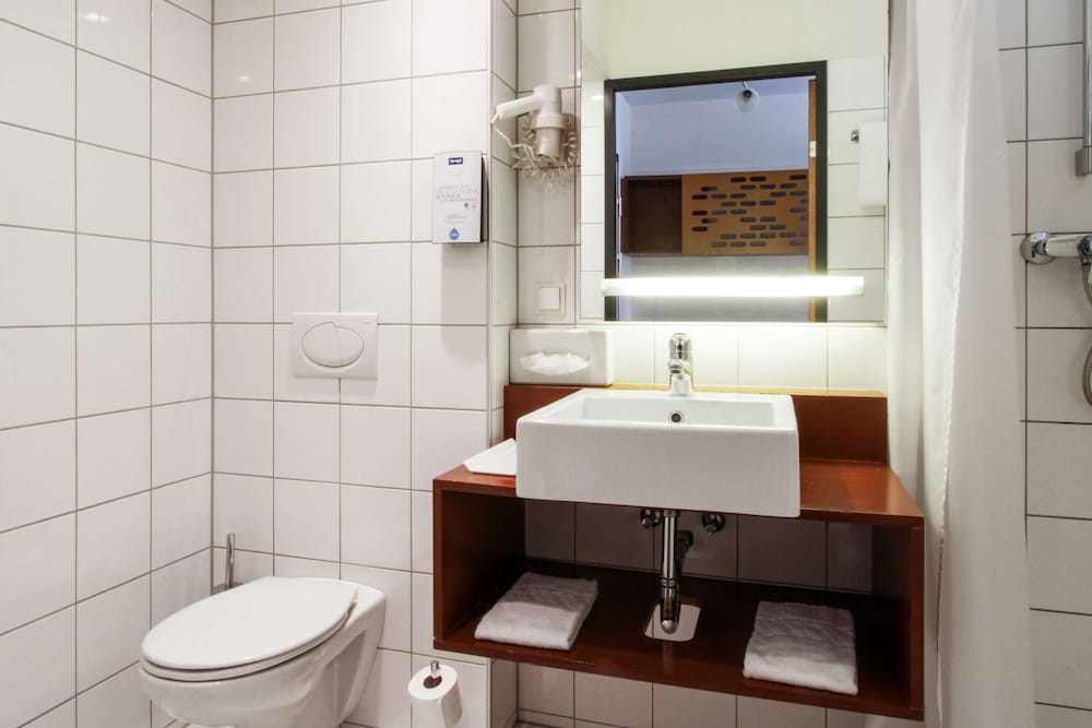 Фото Kyriad Vienna Altmannsdorf