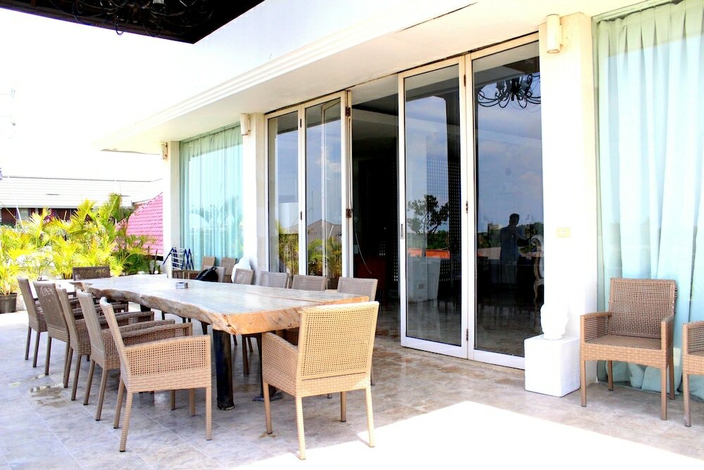 Фото Bali Mystique Hotel and Apartments