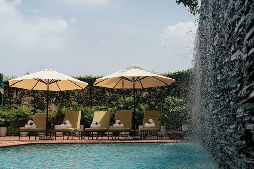 Внешний вид отеля Avani Hai Phong Harbour View Hotel в Хайфоне, фото 2