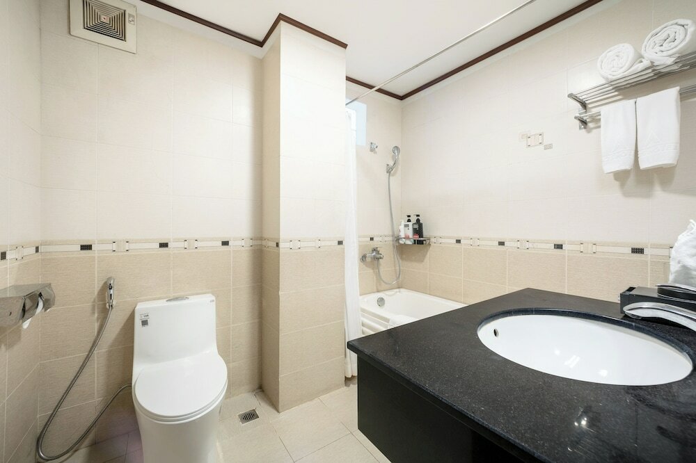 Фото A25 Hotel - 61 Luong Ngoc Quyen