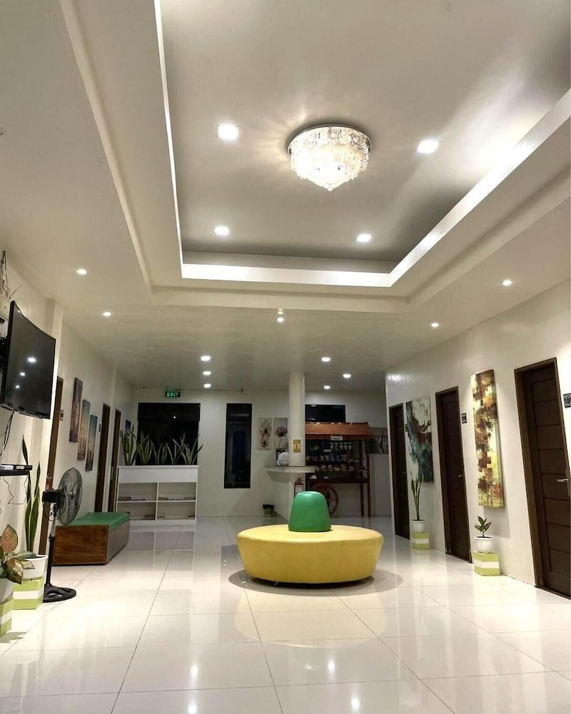 Фото Sulit Budget Hotel