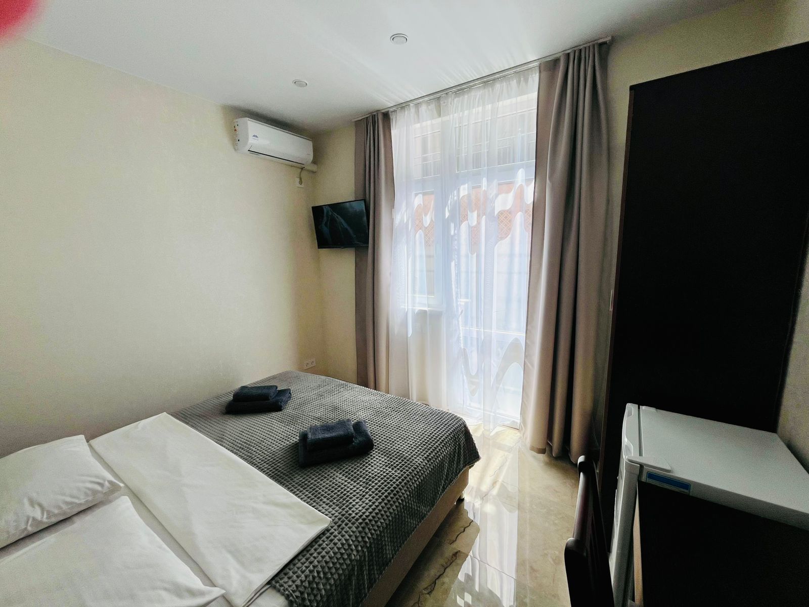 Фото Дом с дельфинами