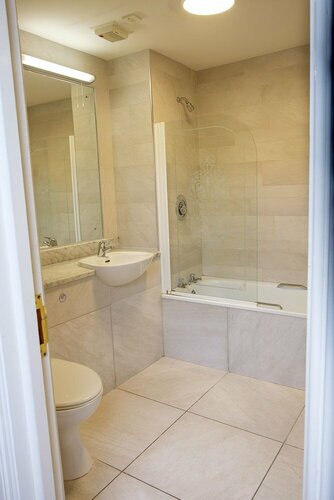 Гостиница Charlemont Arms Hotel в Арме