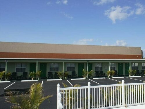 Гостиница Sunshine Inn & Suites Venice, Fl в Венисе