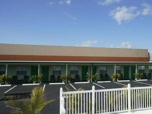 Гостиница Sunshine Inn & Suites Venice, Fl