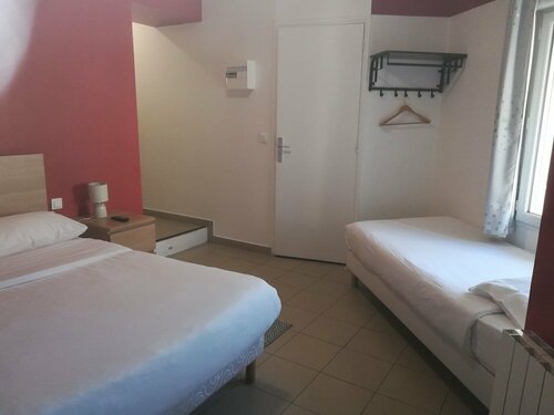 Гостиница Hotel Aristide Vauban в Ливри-Гаргане