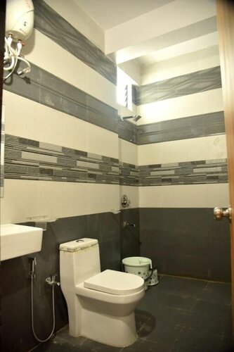 Гостиница Hotel Raj Palace Somnath в Веравале