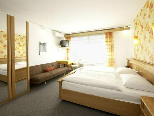 Гостиница Hotel Erbprinzenhof в Карлсруэ