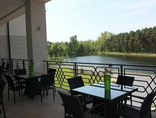 Гостиница Hotel Natura Residence Business&SPA в Заверце