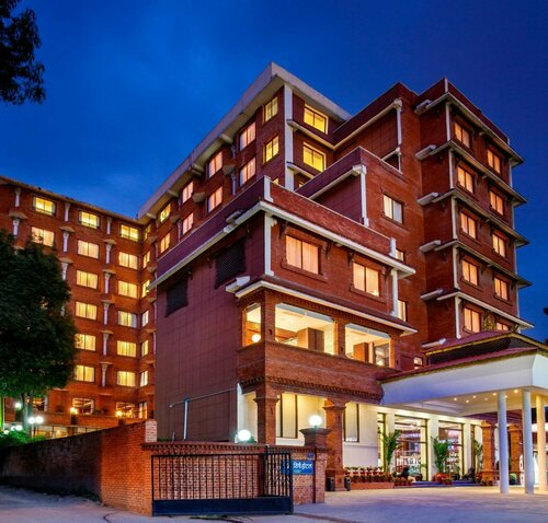 Гостиница Royal Singi Hotel в Парсе