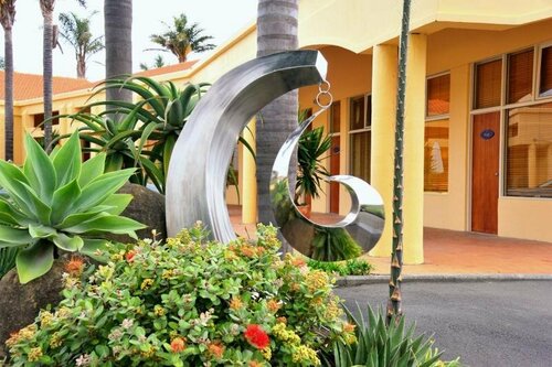 Гостиница Ocean Beach Motor Lodge в Гисборне