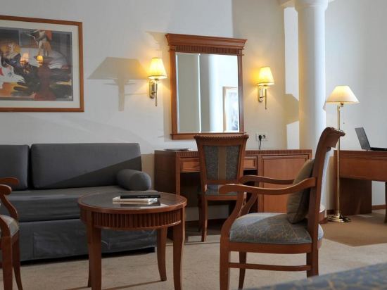 Фото Athens Atrium Hotel and Suites