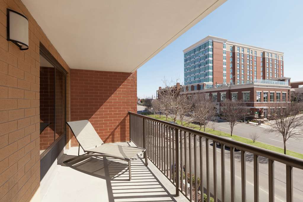 Фото Hampton Inn & Suites Nashville Downtown