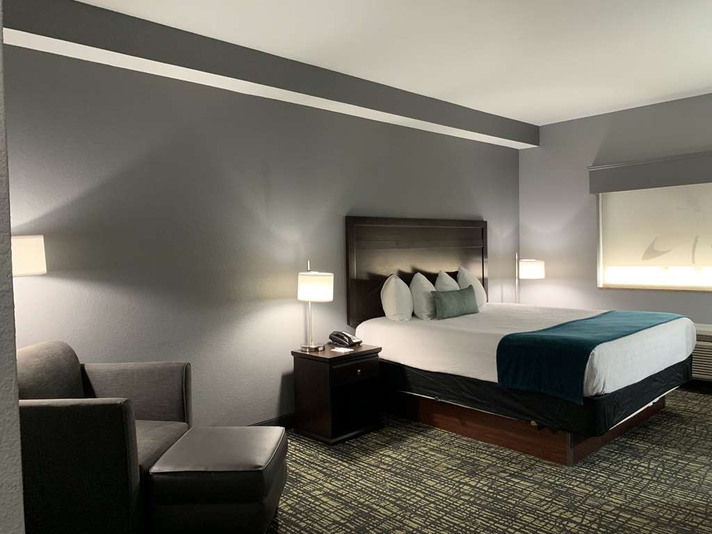 Фото Best Western Plus Olive Branch Hotel & Suites